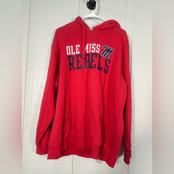 Ole Miss Russell Red Hooded Long Sleeve Sweatshirt Size XL EUC - Picture 1 of 6